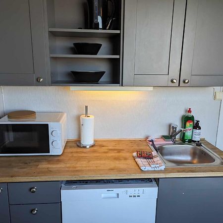 Railside Track Apartment Нарвик Экстерьер фото