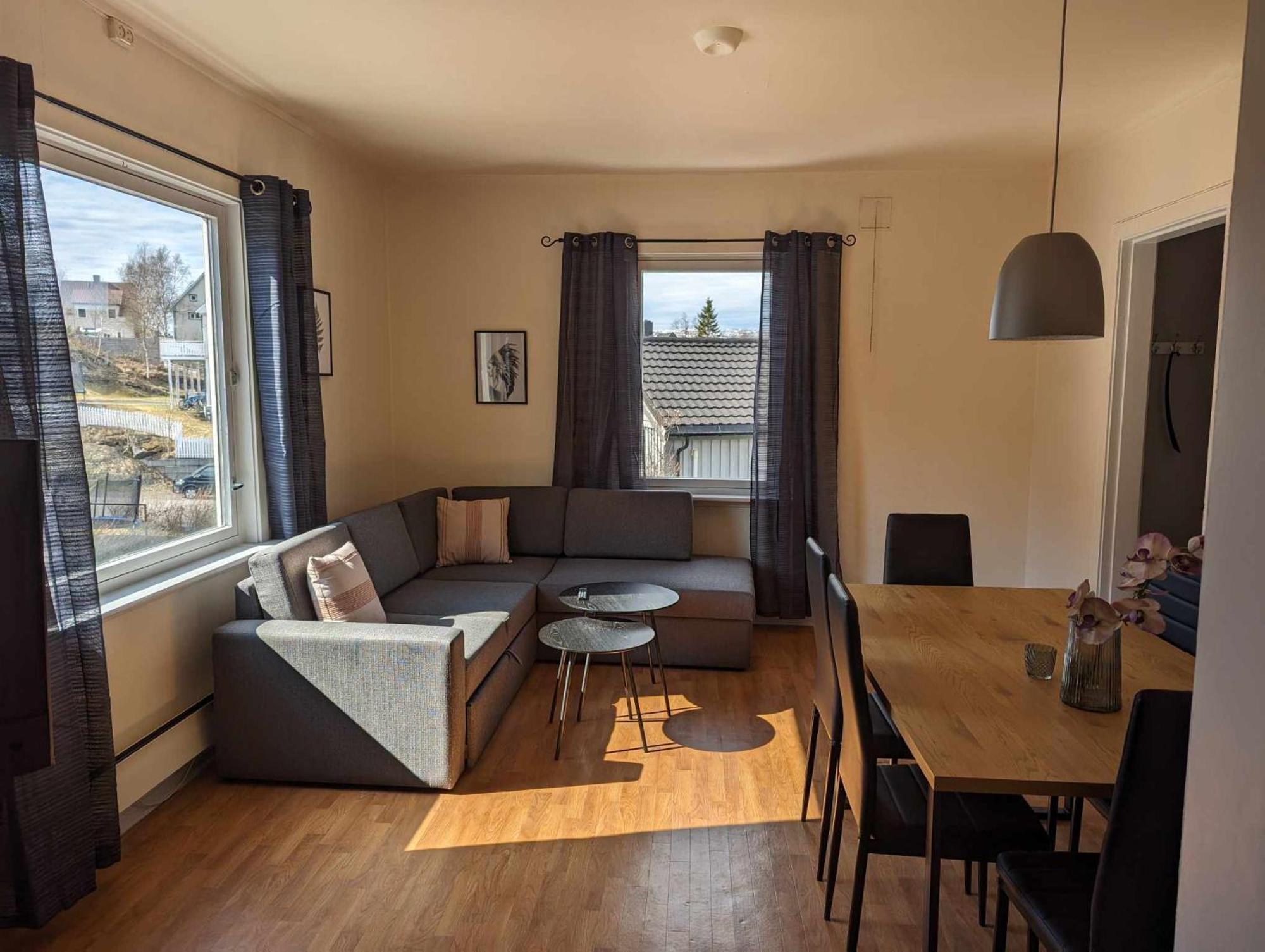 Railside Track Apartment Нарвик Экстерьер фото