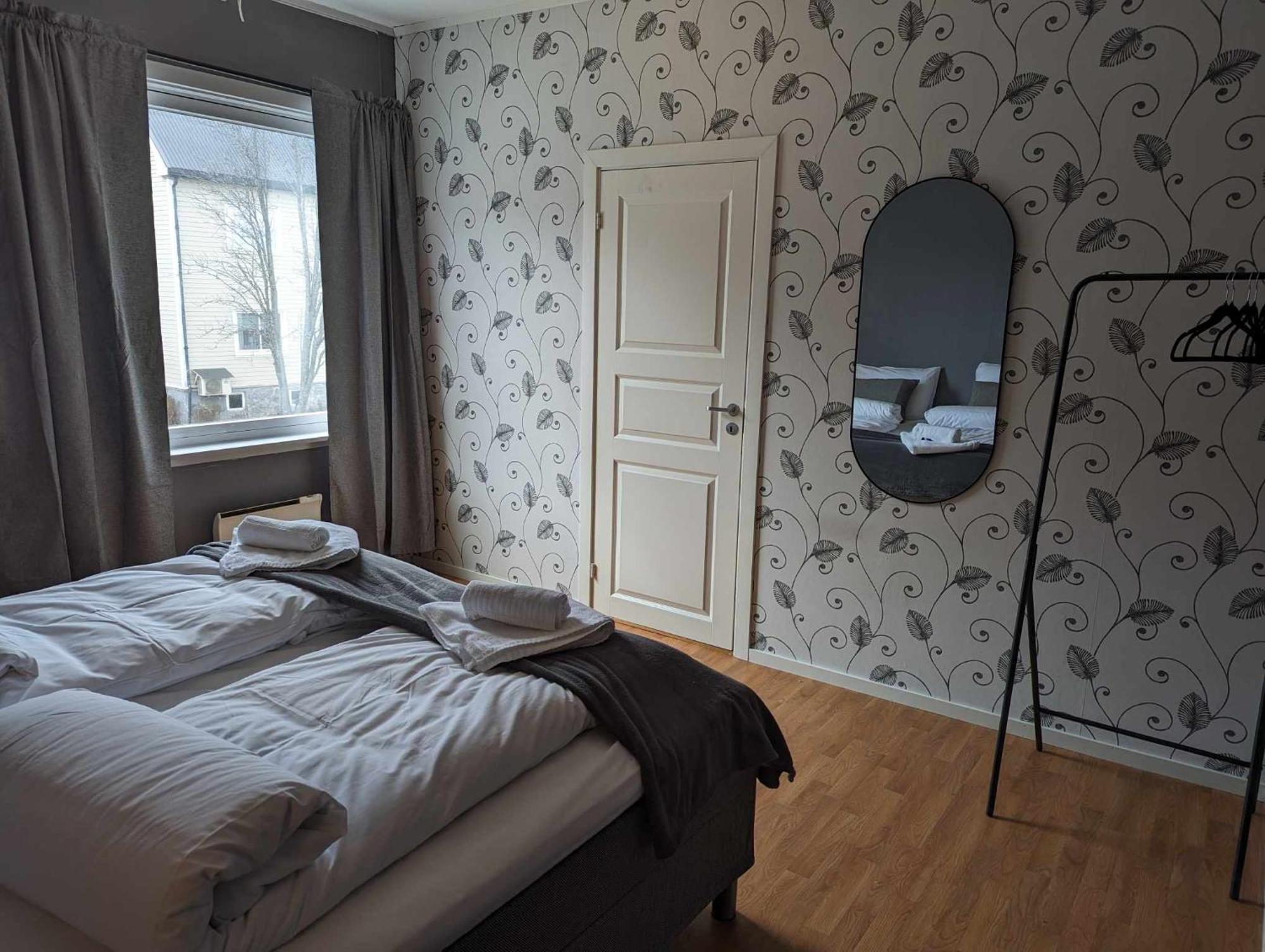 Railside Track Apartment Нарвик Экстерьер фото