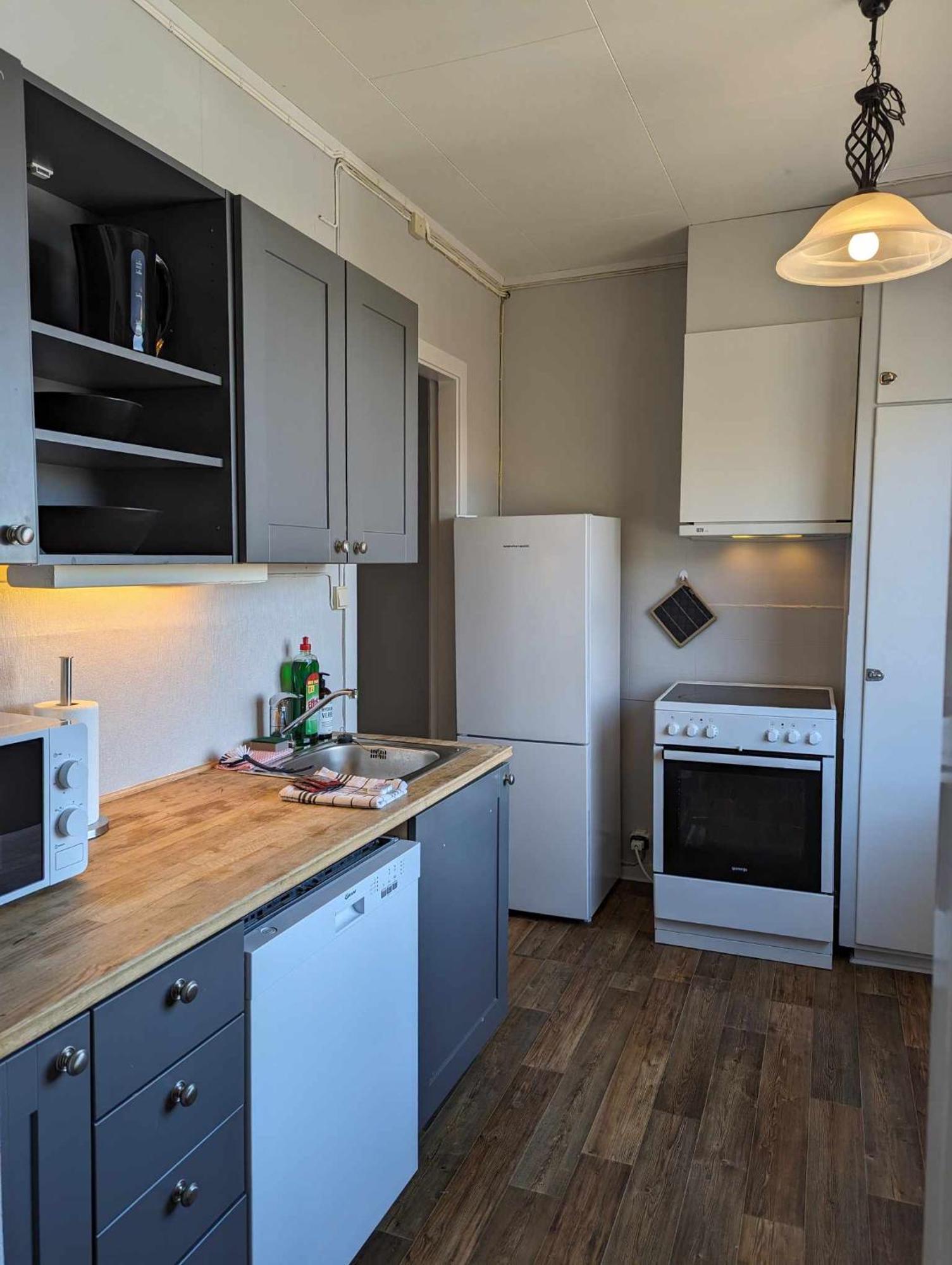 Railside Track Apartment Нарвик Экстерьер фото