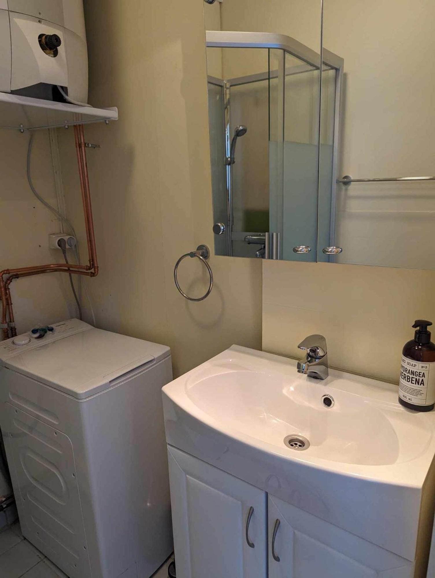 Railside Track Apartment Нарвик Экстерьер фото